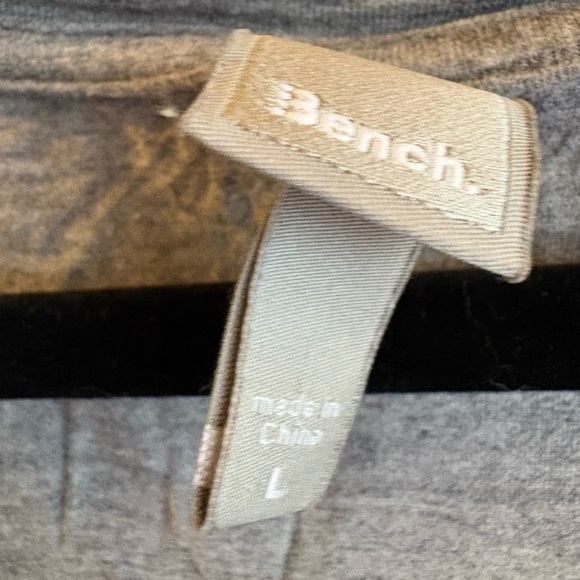 BENCH Gray Women's Top - Picture 2 of 5